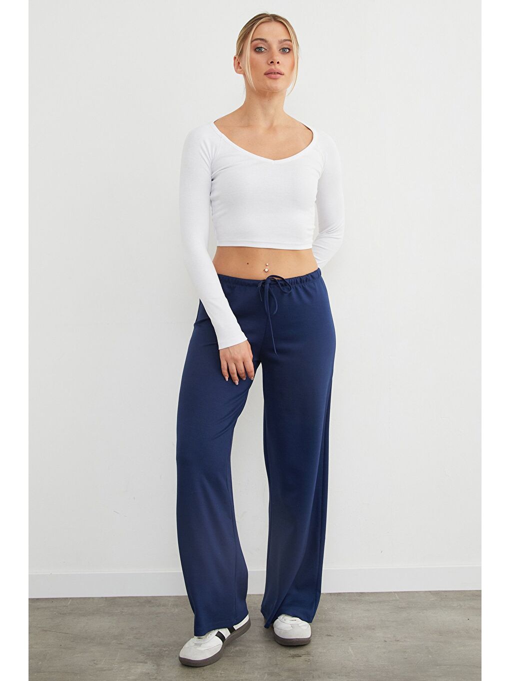 Lacivert Beli Bağlamalı Bol Paça Modal Pantolon-2