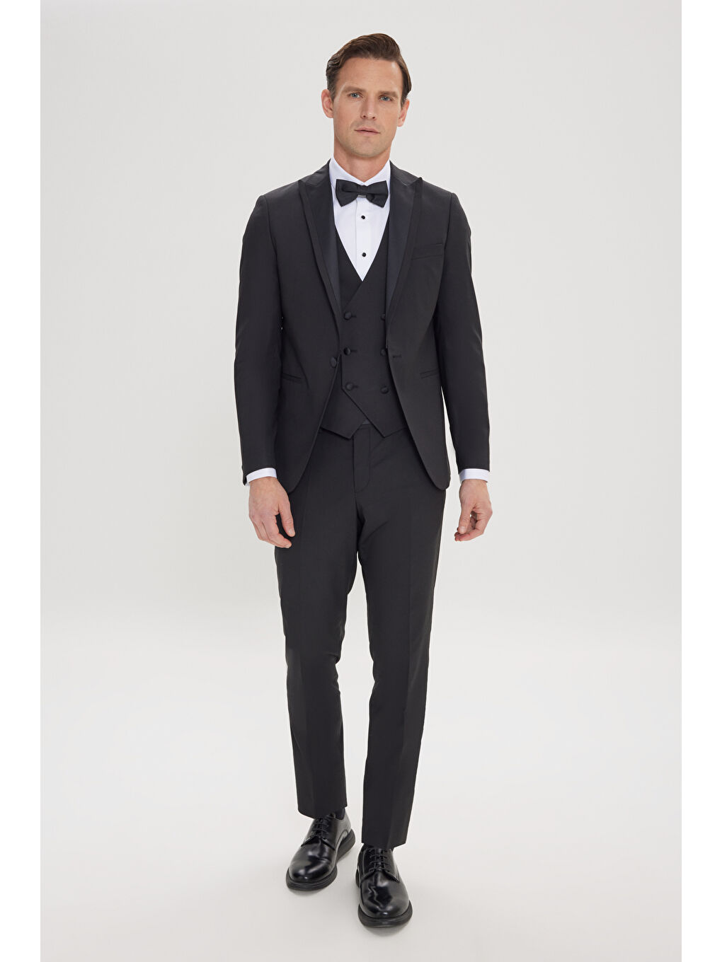 Erkek Siyah Slim Fit Dar Kesim Kırlangıç Yaka Yünlü Yelekli Smokin Takım-3