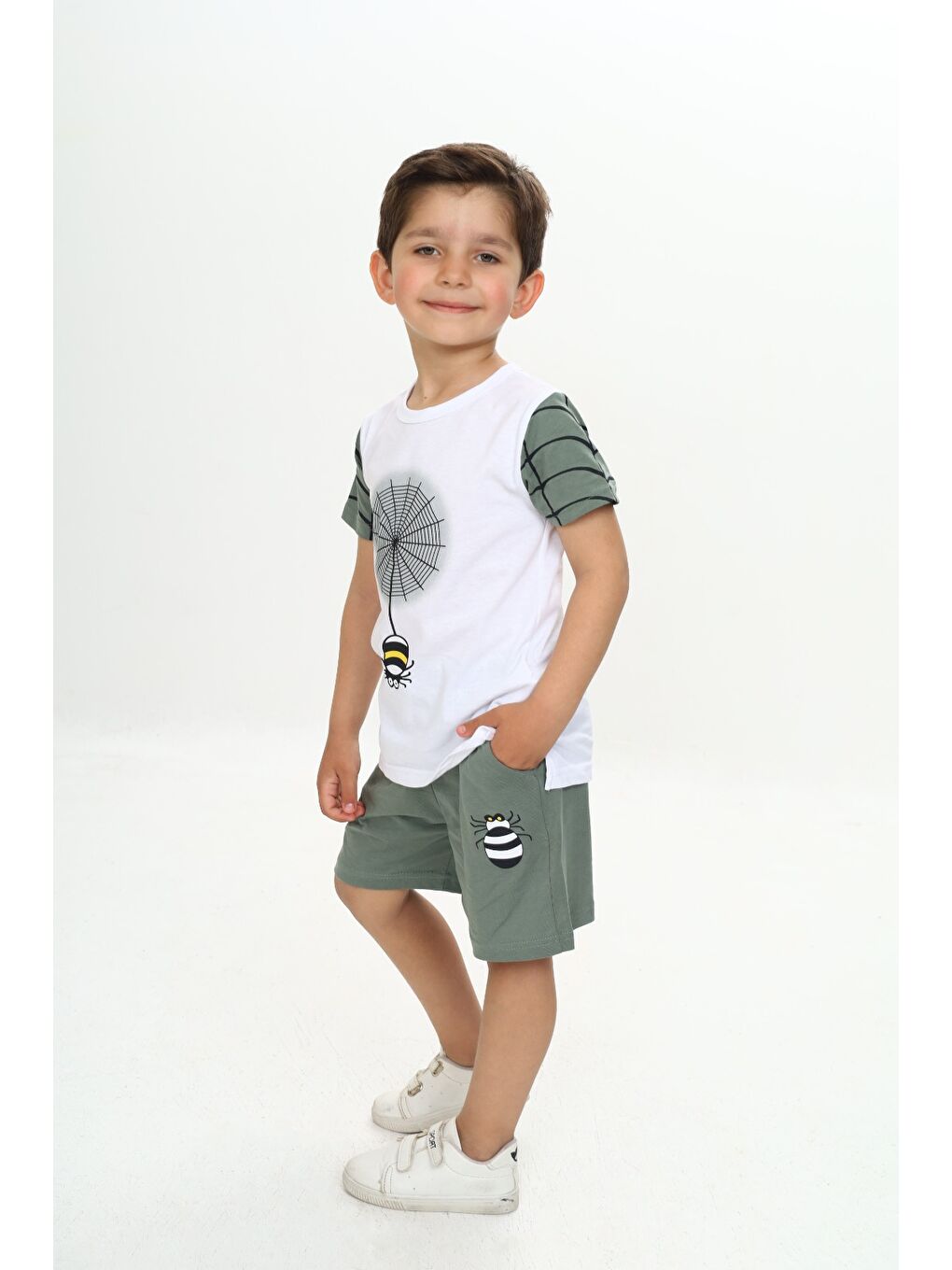Gri Erkek Çocuk Örümcek Detay Baskılı Şortlu Takım-2