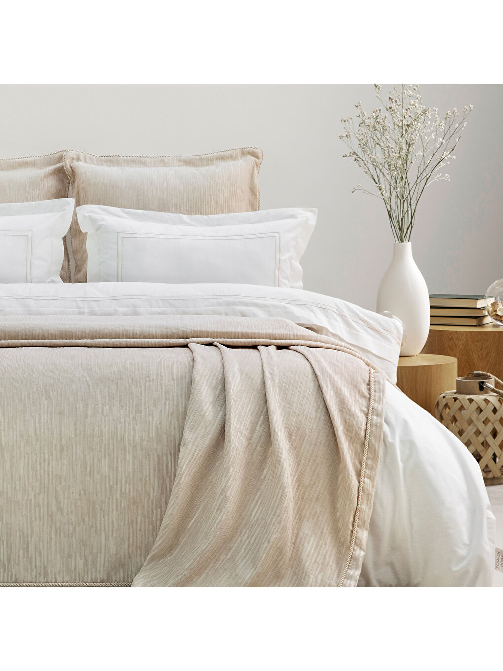 Home Pavia Şönil Yatak Örtüsü Nevresim Seti 7 Parça-Bej-1
