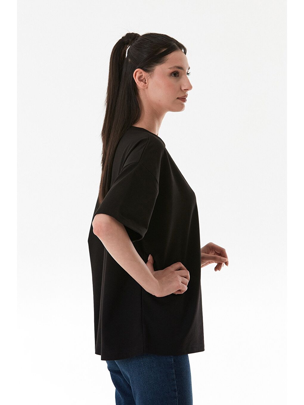 Siyah Ayıcık Detaylı Oversize Tişört-4