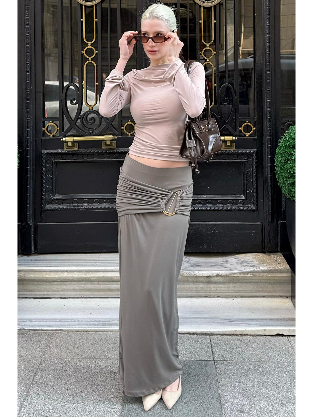 Haki Toka Detaylı Büzgülü Uzun Kadın Etek Mg2700