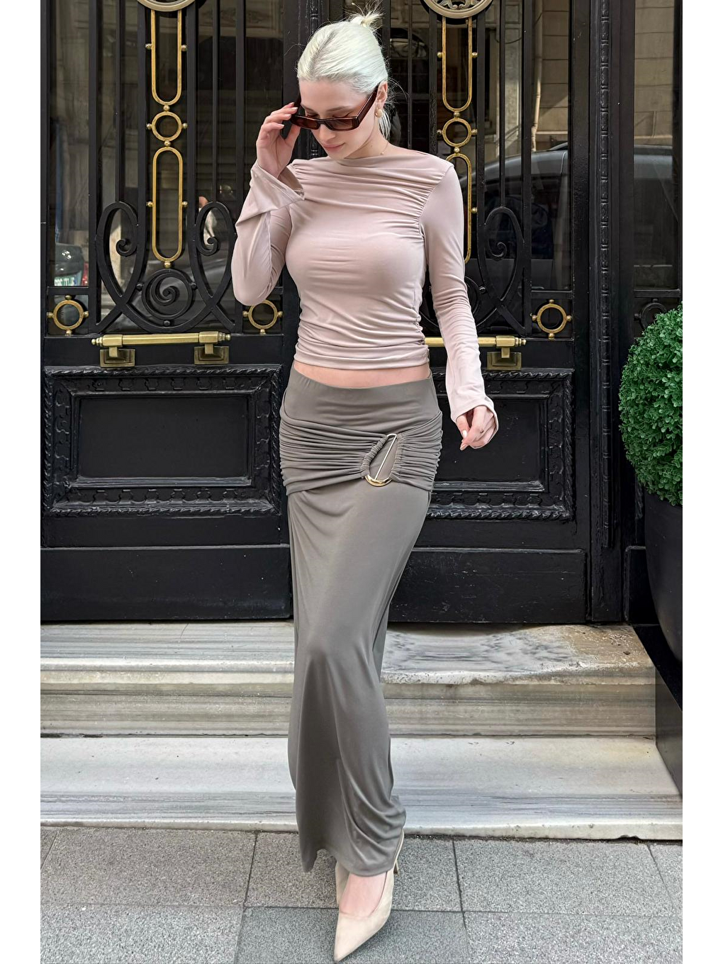 Haki Toka Detaylı Büzgülü Uzun Kadın Etek Mg2700-4