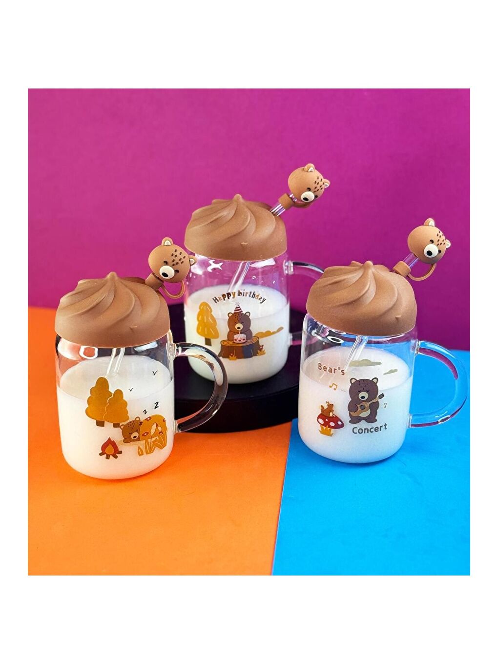 Karışık Sevimli Ayı Figürlü Silikon Kapaklı Pipetli Cam Kupa-1