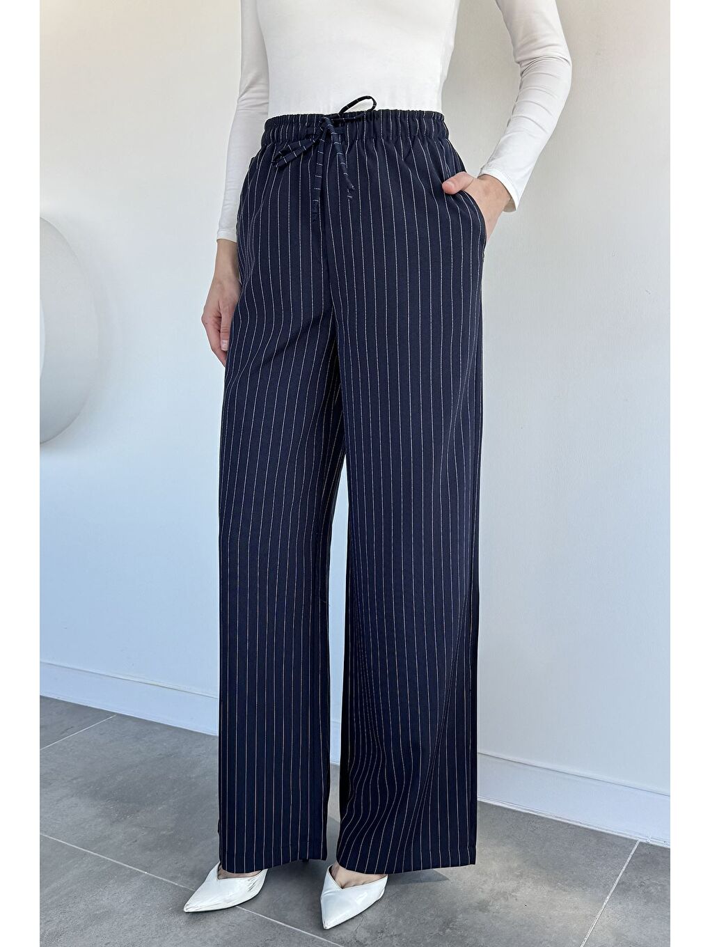 Lacivert Kadın Bel Lastikli Bağcıklı Bol Paça Pantolon-1