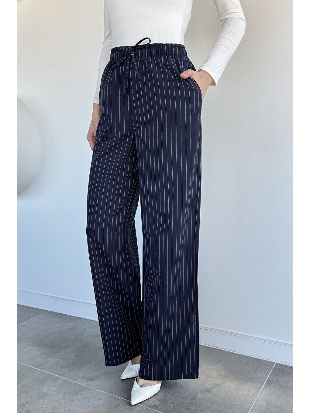 Lacivert Kadın Bel Lastikli Bağcıklı Bol Paça Pantolon-2