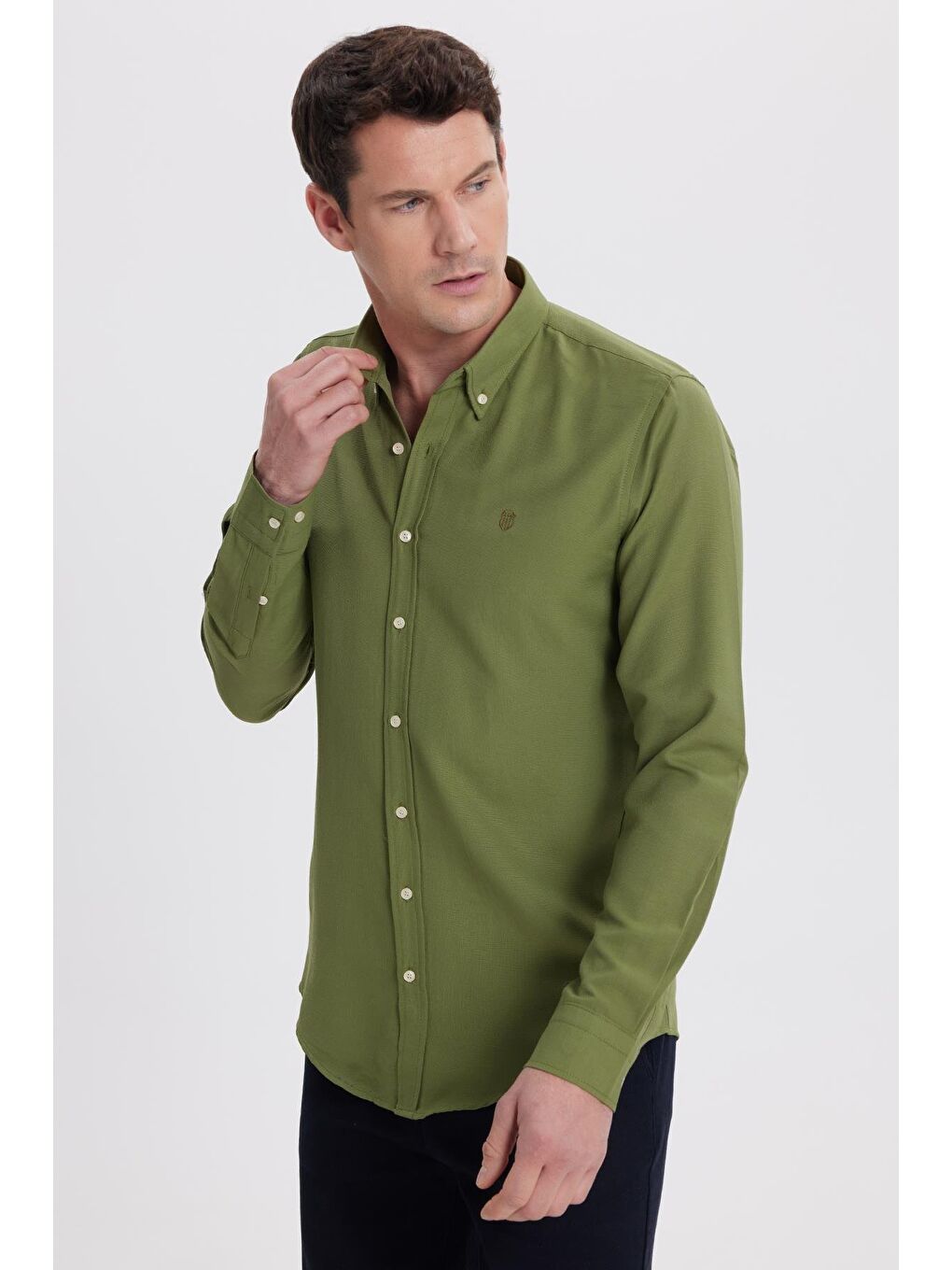 Erkek Slim Fit Dar Kesim Düz Oxford Armalı Düğmeli Yaka Yeşil Spor Gömlek-3
