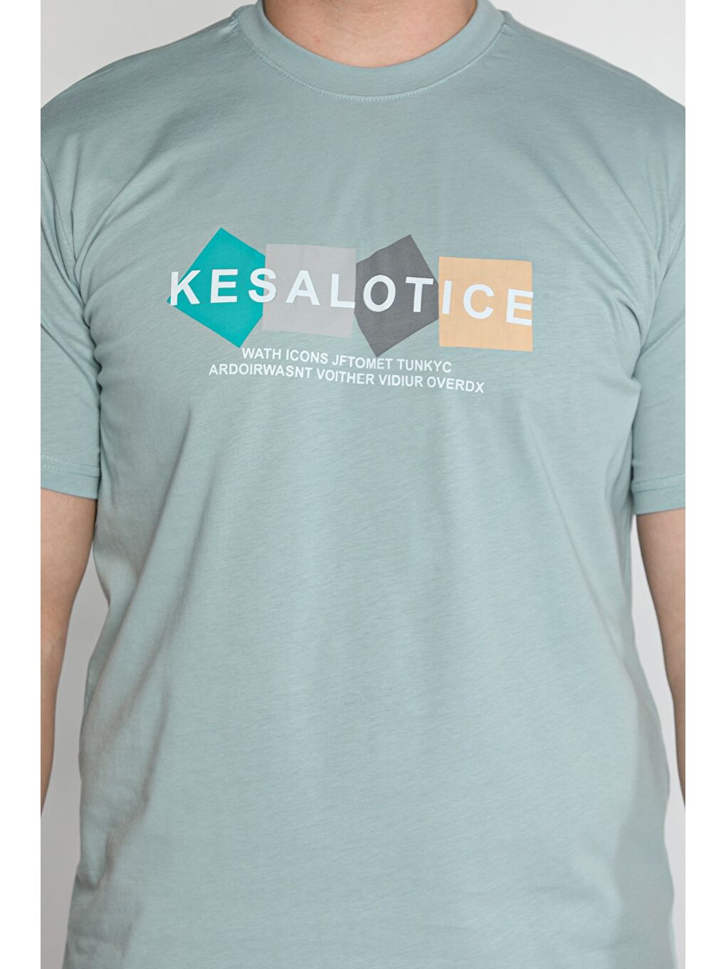 Yeşil Erkek Bisiklet Yaka Baskılı Tişört-3