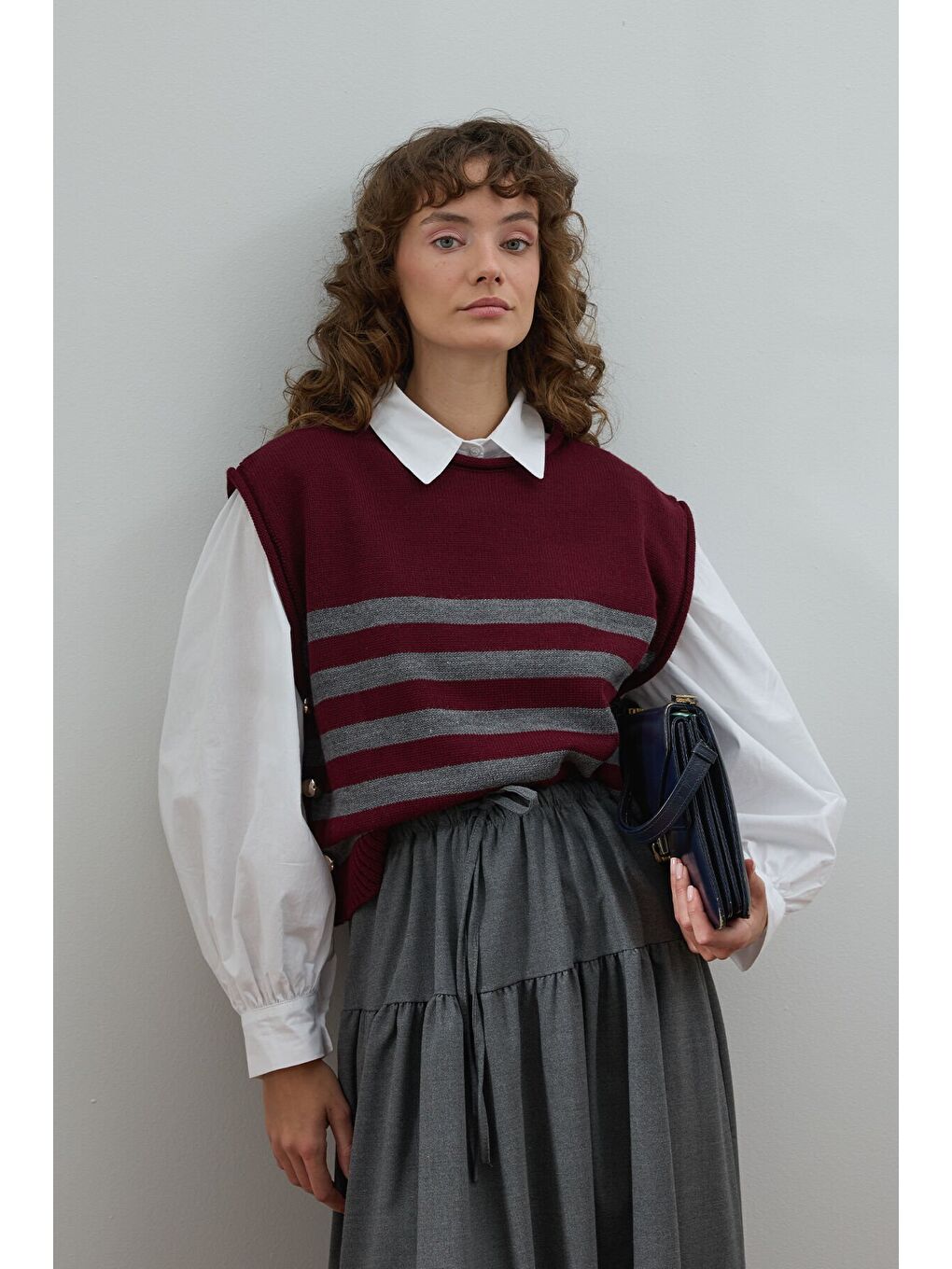 Bordo Çizgi Detaylı Süveter-1