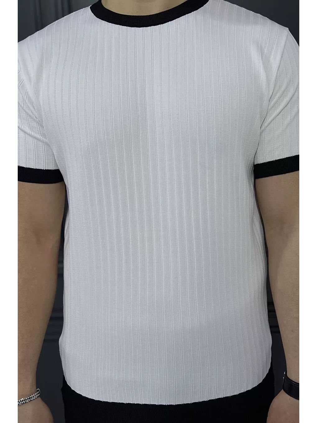 Beyaz Bisiklet Yaka Erkek Tişört-3