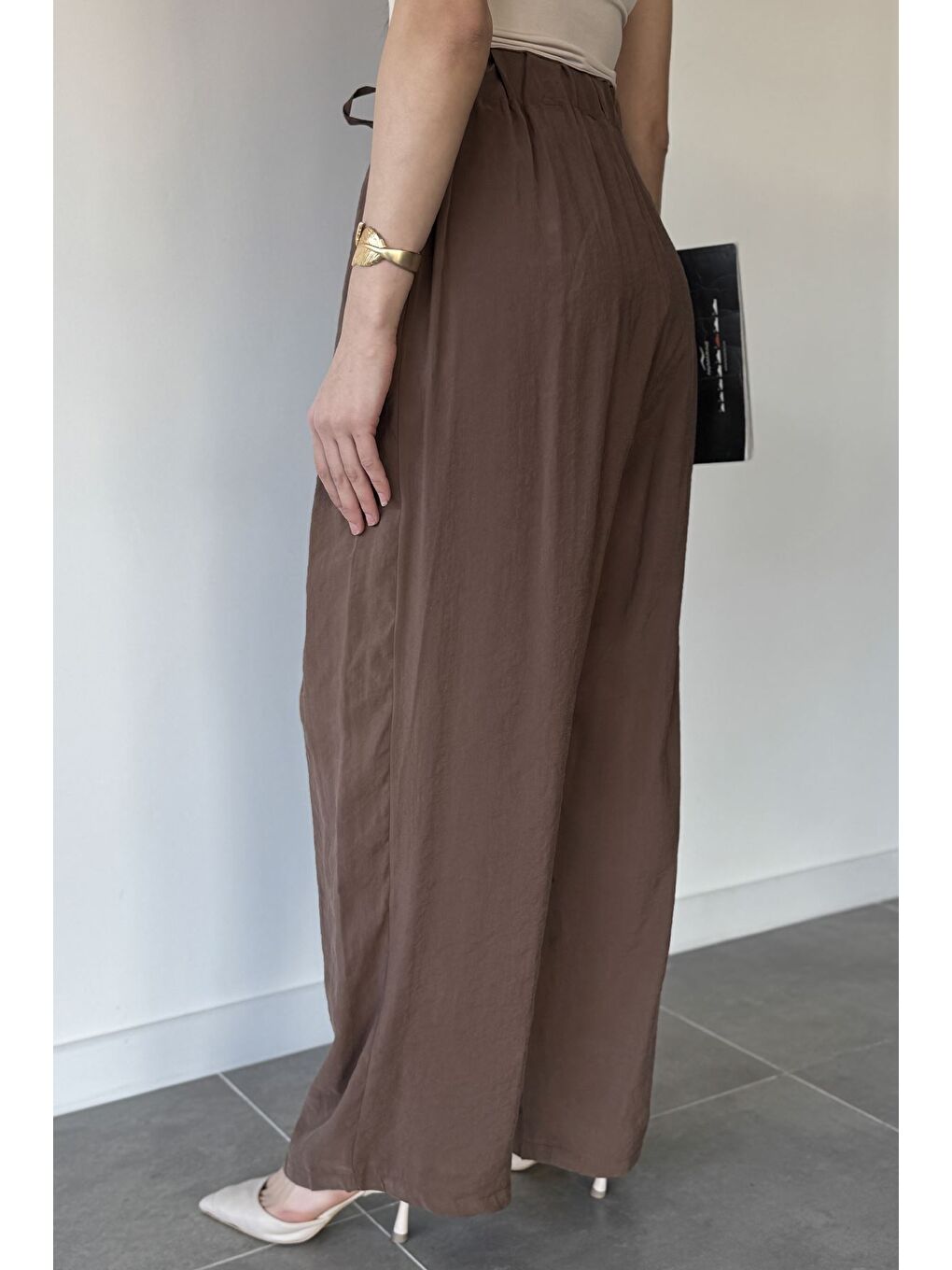 Kahverengi Perry Kadın Bel Lastikli Bol Kesim Pantolon-3