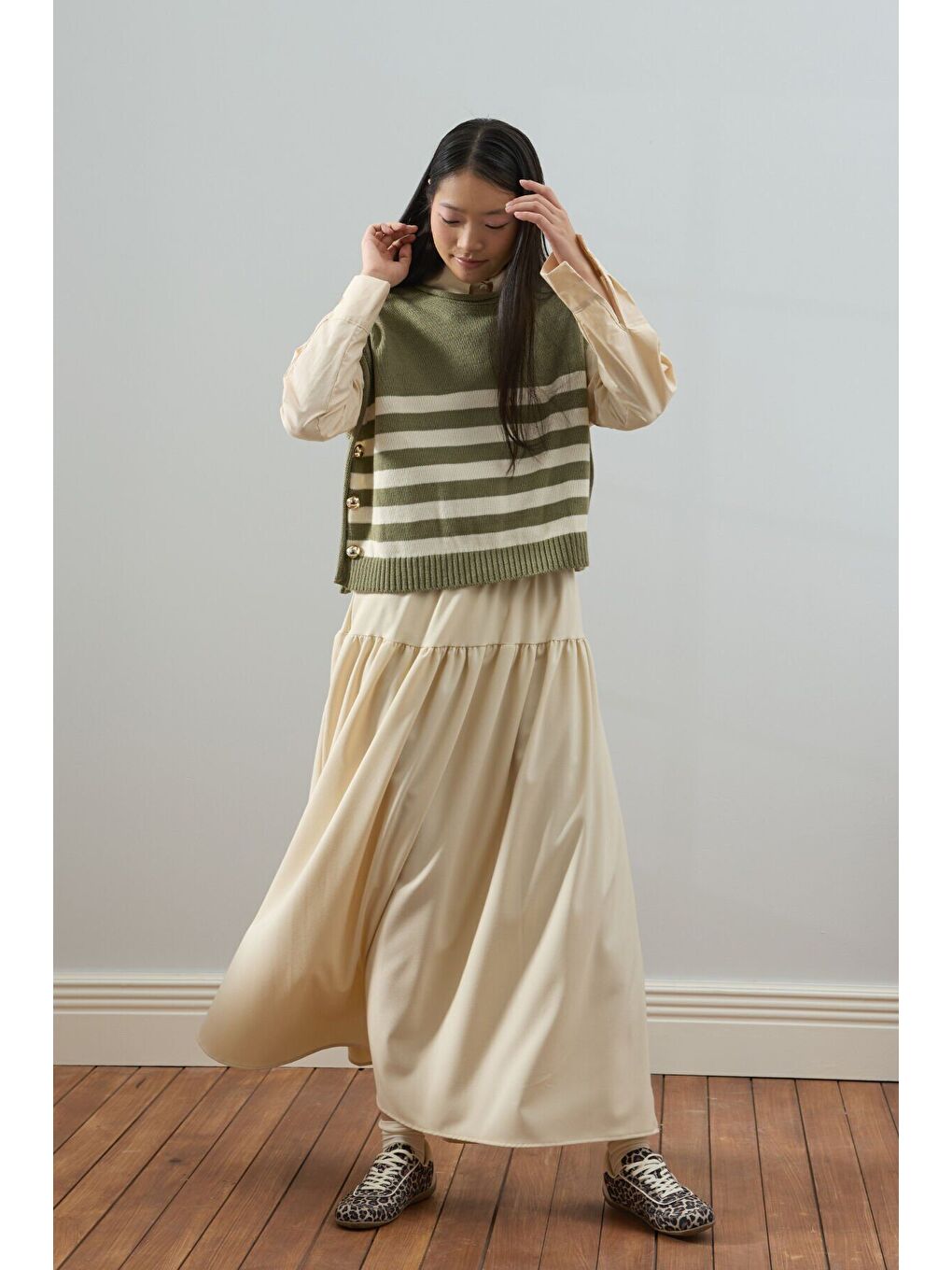 Küf Yeşili Çizgi Detaylı Süveter-1