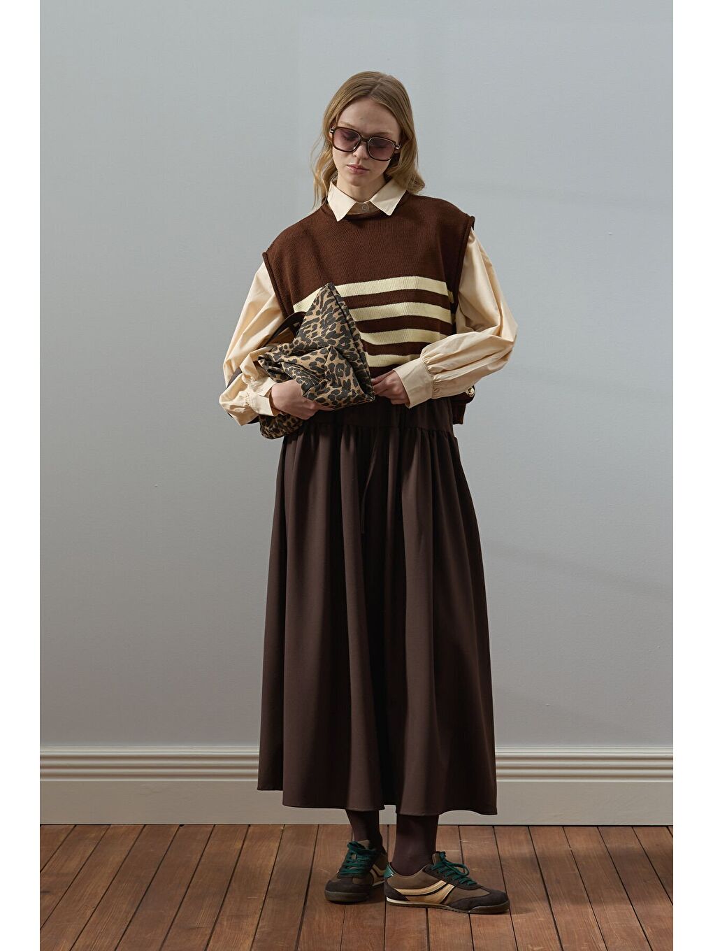 Kahverengi Acı Kahve Çizgi Detaylı Süveter-1