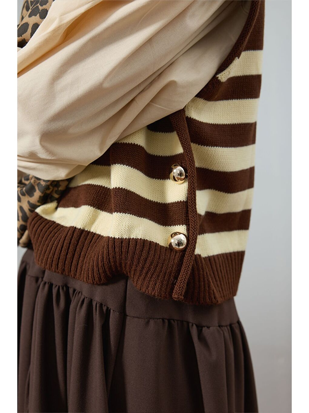 Kahverengi Acı Kahve Çizgi Detaylı Süveter-2