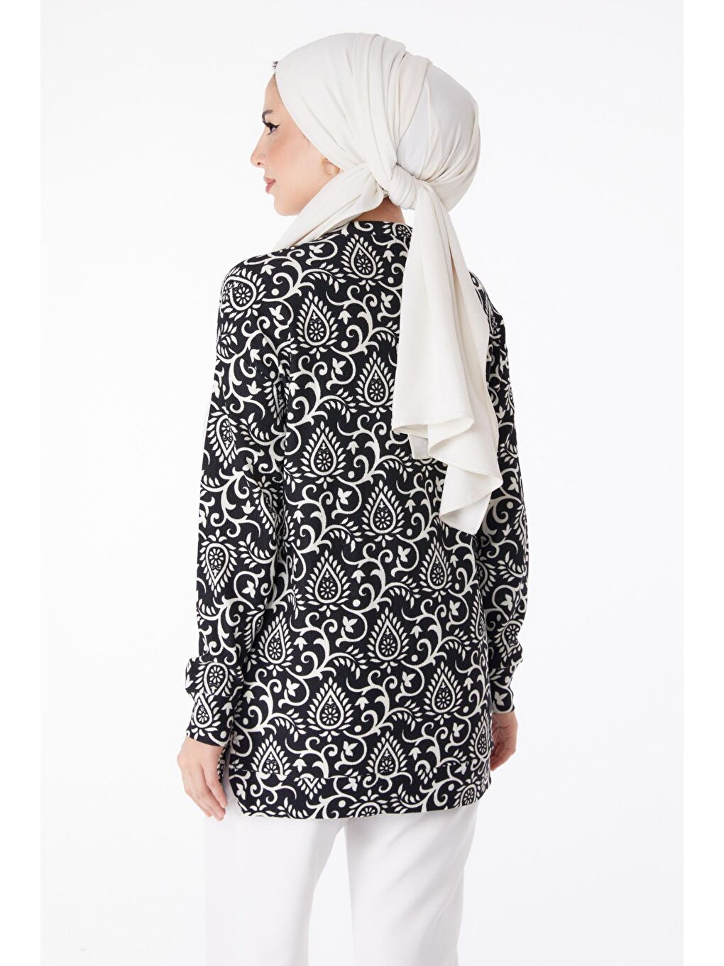 Bisiklet Yaka Kadın Siyah Desenli Tunik - 25321-4