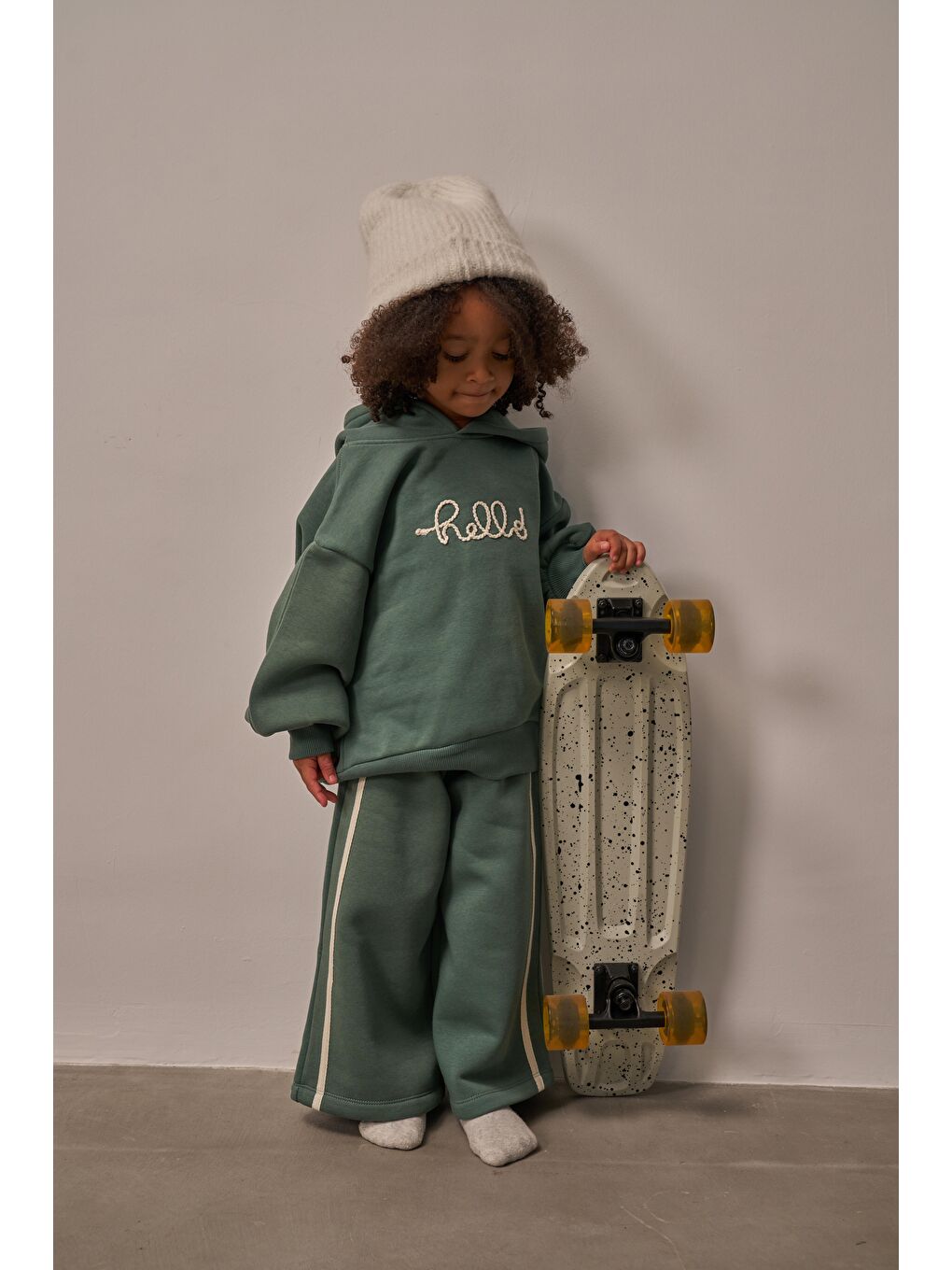 Yeşil Nefti Hello Nakışlı Alt Üst Takım-1