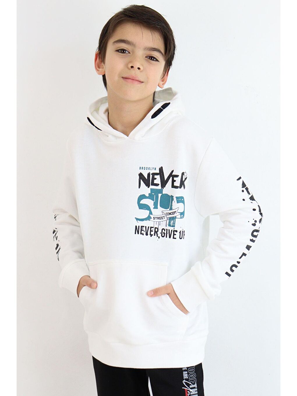 Erkek Çocuk Sweatshirt Kanguru Cepli Kapüşonlu Ekru (9-16 Yaş)-1