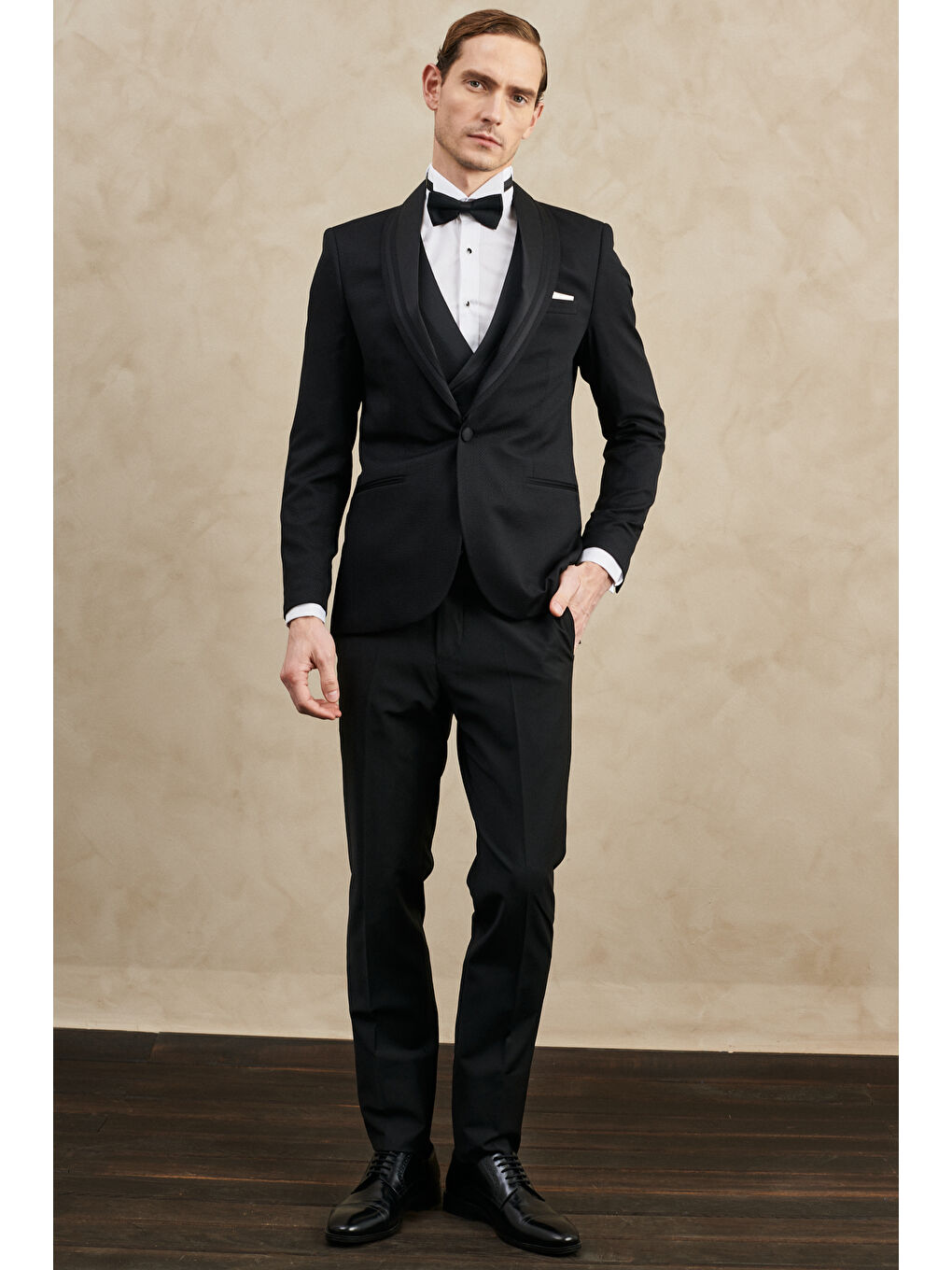 Erkek Siyah Slim Fit Dar Kesim Mono Yaka Desenli Yelekli Smokin Takım-6