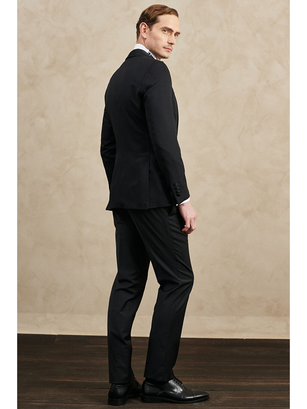 Erkek Siyah Slim Fit Dar Kesim Mono Yaka Desenli Yelekli Smokin Takım-7