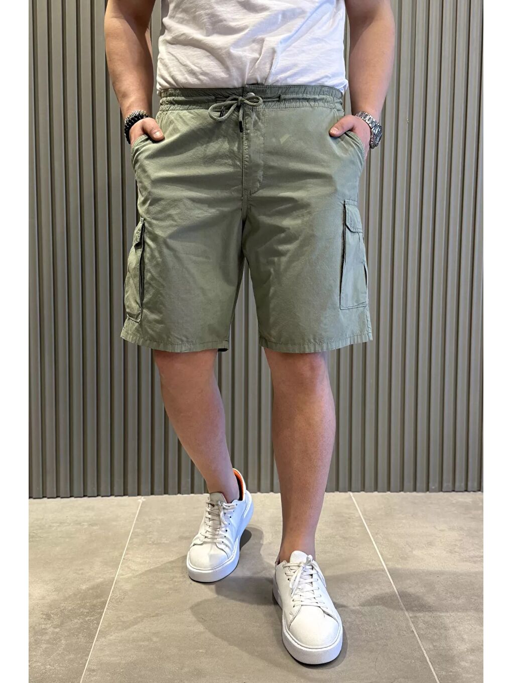 Yeşil Kargo Cepli Bel Bağcıklı Erkek Şort
