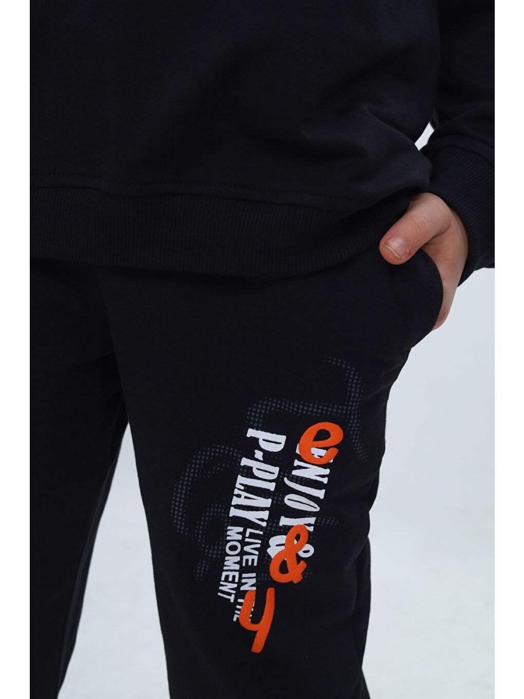 Siyah Erkek Çocuk 2'li Takım Baskılı Bisiklet Yaka Kısa Kollu Sweatshirt & Beli Paçası Lastikli Cepli Jogg-4