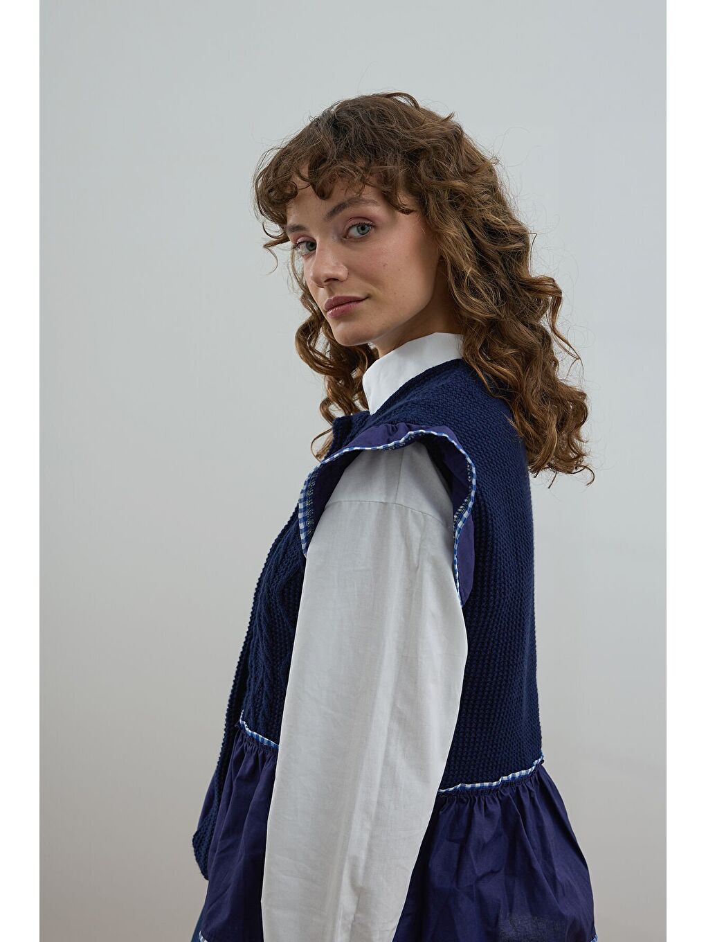 Lacivert Fırfırlı Triko Yelek-2