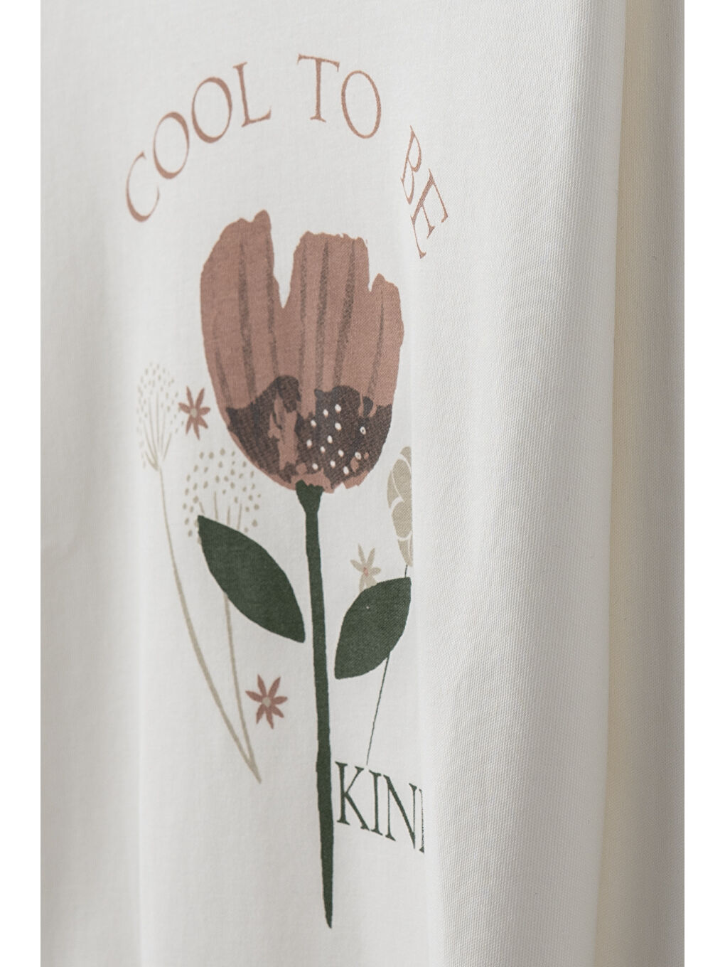 Bej Kız Çocuk Çiçek Desenli Pijama Takımı BEJ-1