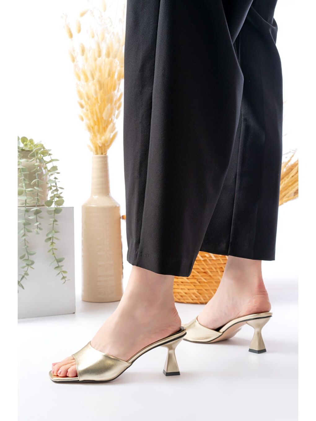 Sarı Kadın Lena Metalik Gold Cilt Terlik-3