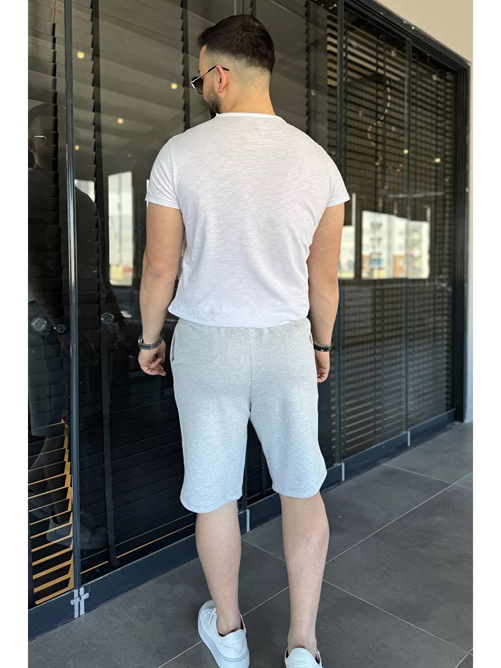 Gri Bel Bağcıklı Erkek Şort-2