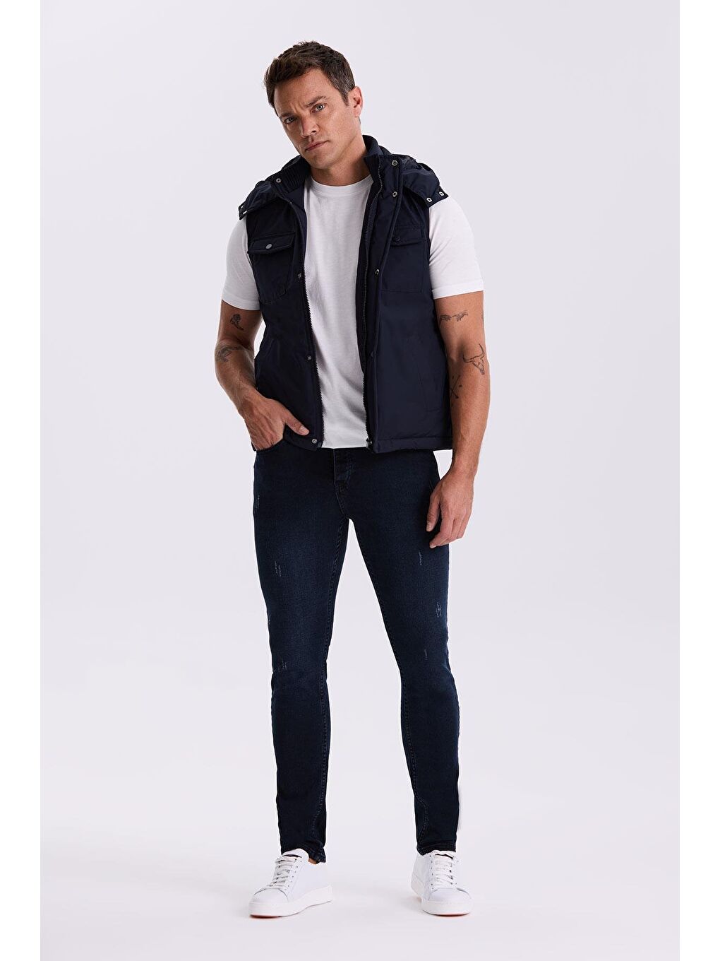 Lacivert Comfort Fit Cepli Kapüşonlu Rahat Kesim Safari Yelek-1