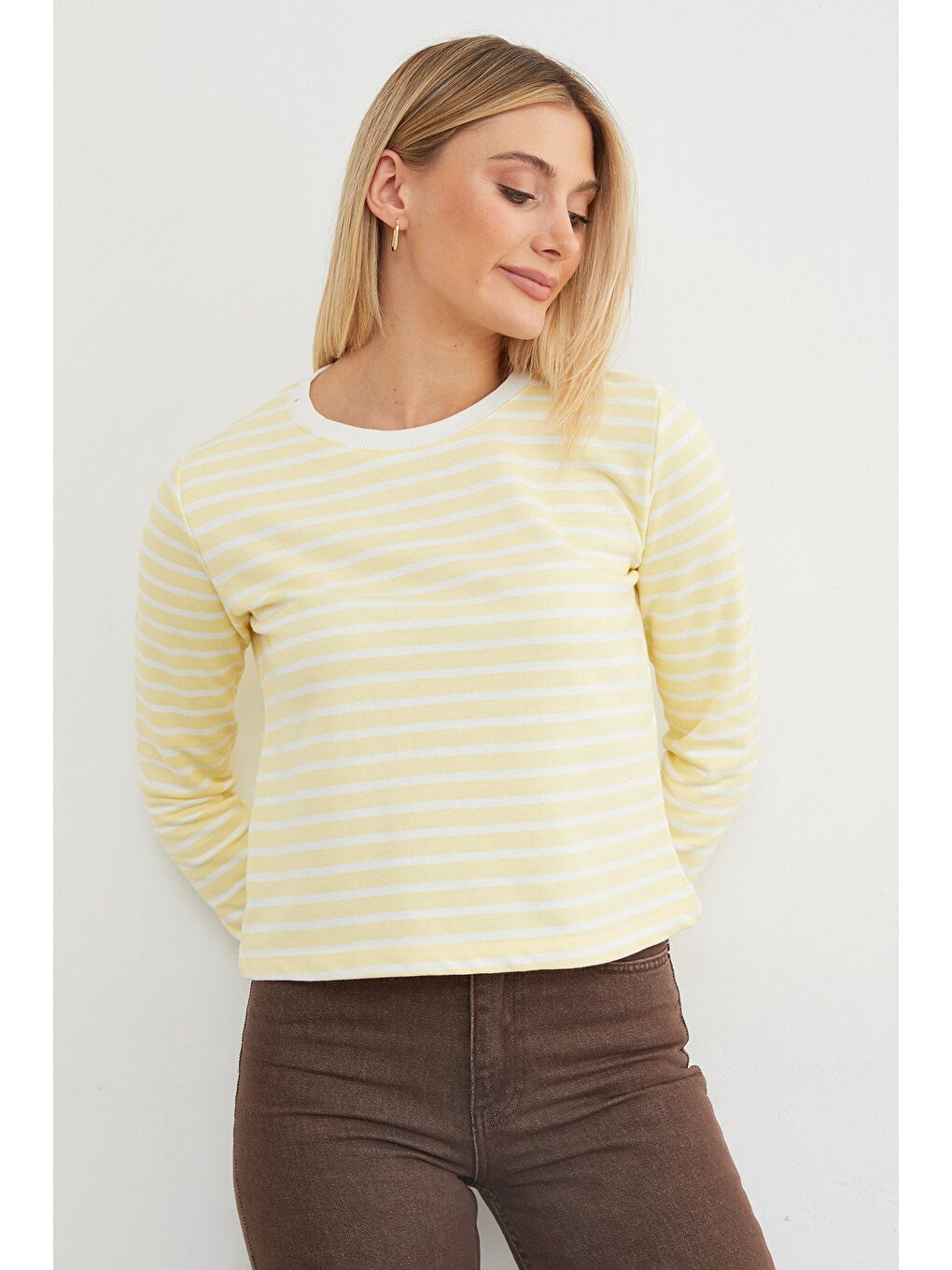 Sarı 3 İplik Şardonsuz Çizgili Bisiklet Yaka Sweatshirt-4