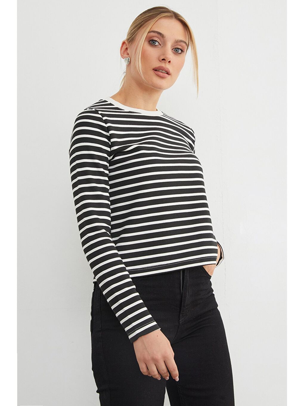 Siyah 3 İplik Şardonsuz Çizgili Bisiklet Yaka Sweatshirt-3