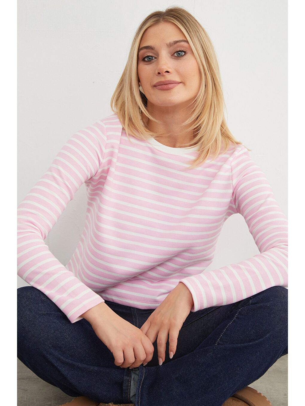 Pembe 3 İplik Şardonsuz Çizgili Bisiklet Yaka Sweatshirt-1