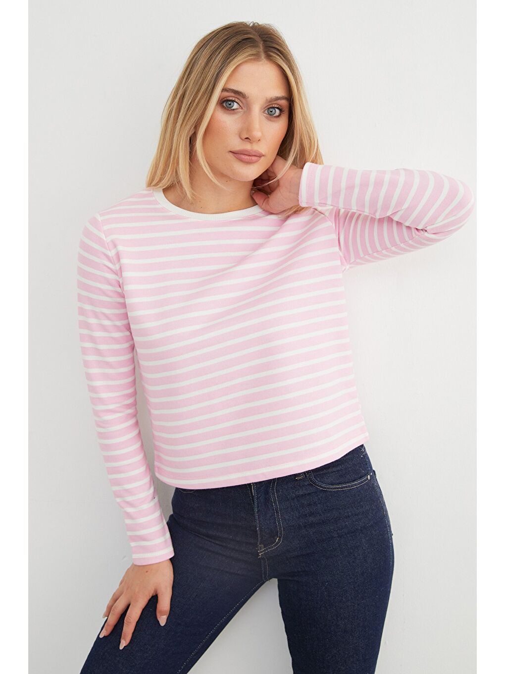 Pembe 3 İplik Şardonsuz Çizgili Bisiklet Yaka Sweatshirt-3