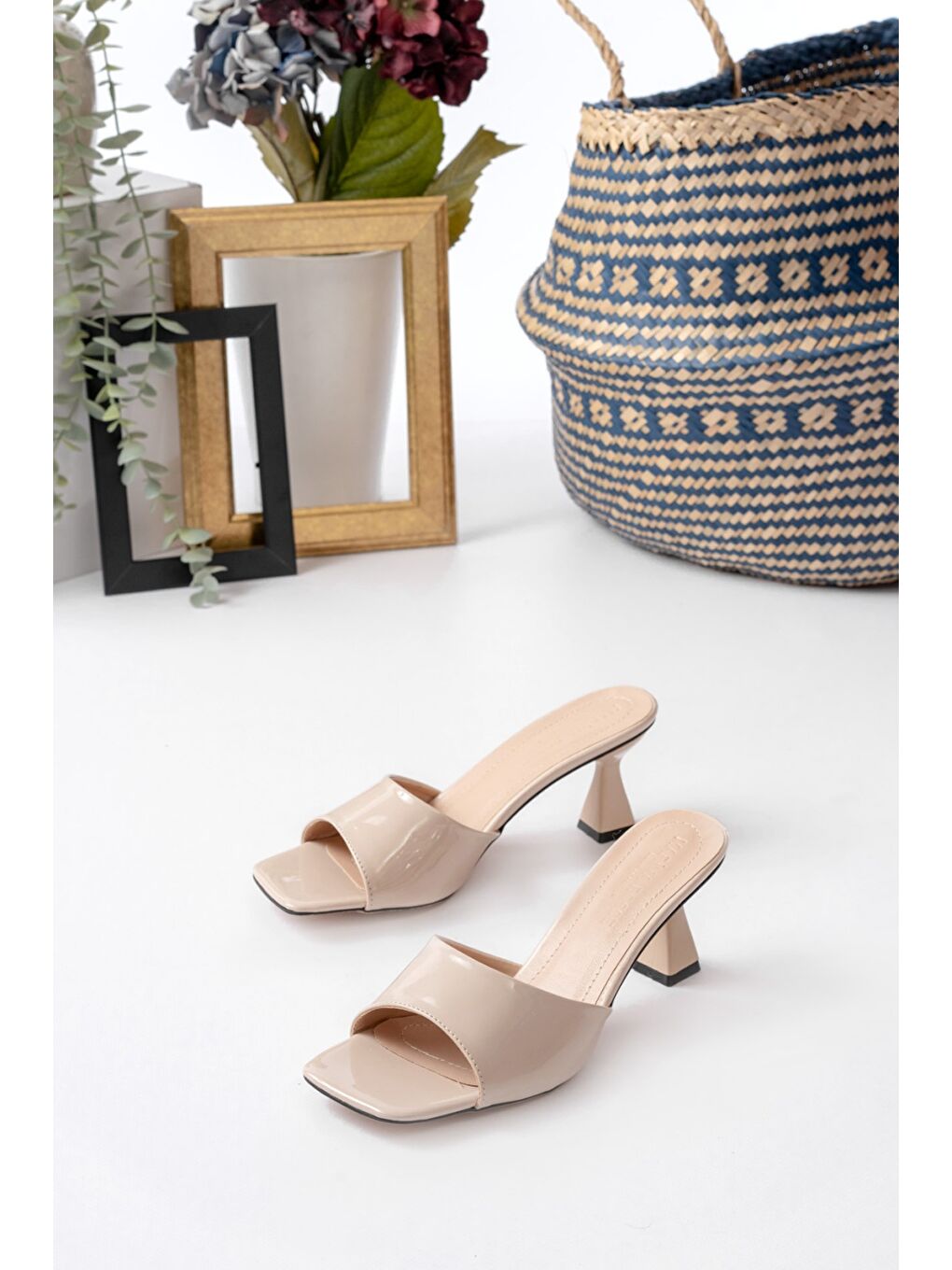 Kadın Lena Bej Rugan Terlik