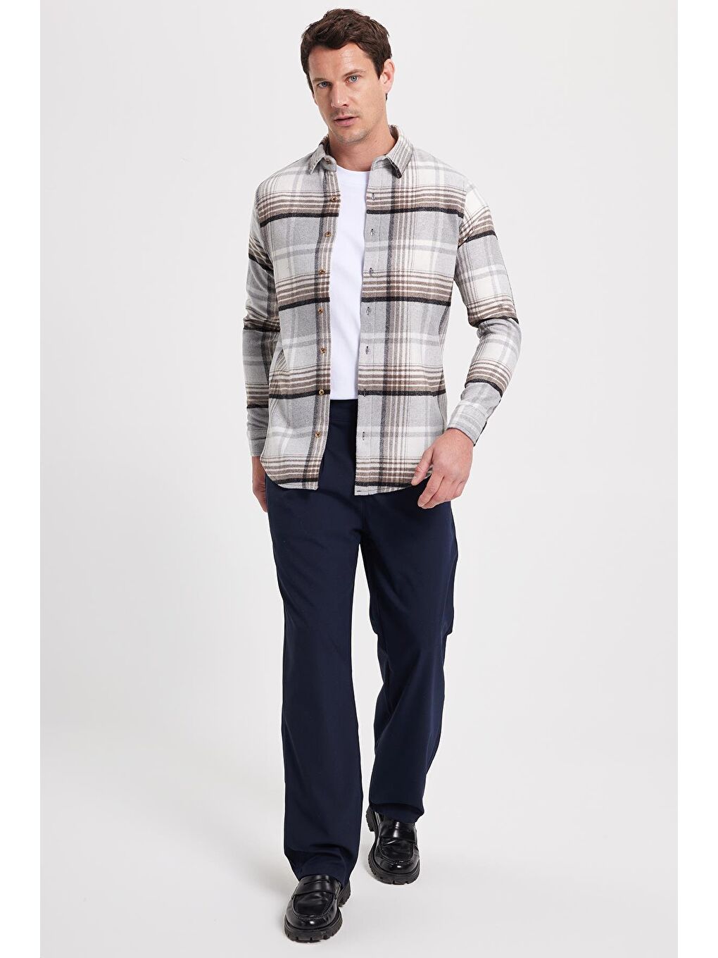 Gri Erkek Slim Fit Dar Kesim Kareli Kışlık Oduncu Gömlek-1