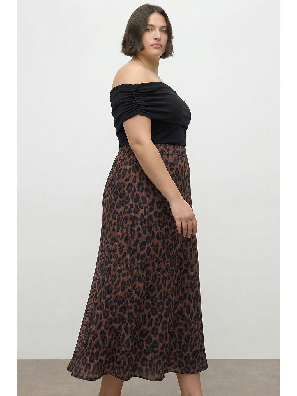 Kahverengi Desenli Saten Midi Etek-3