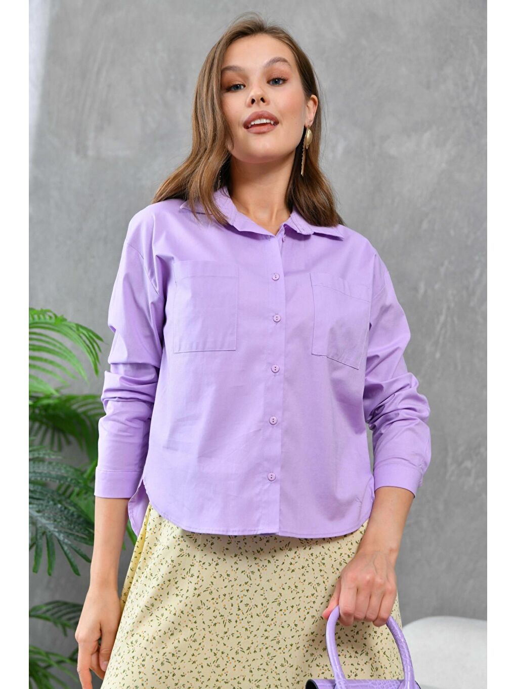 Lila Kadın Arkası Uzun Yırtmaçlı Salaş Dokuma Gömlek