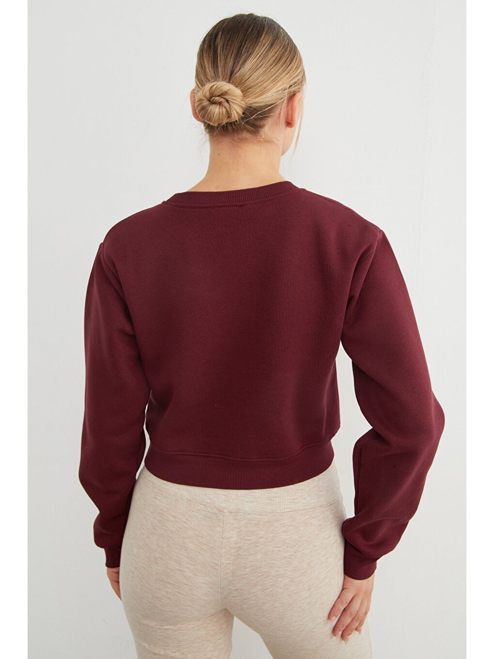Bordo 3 İplik Fiyonk Nakışlı Crop Sweatshirt-3