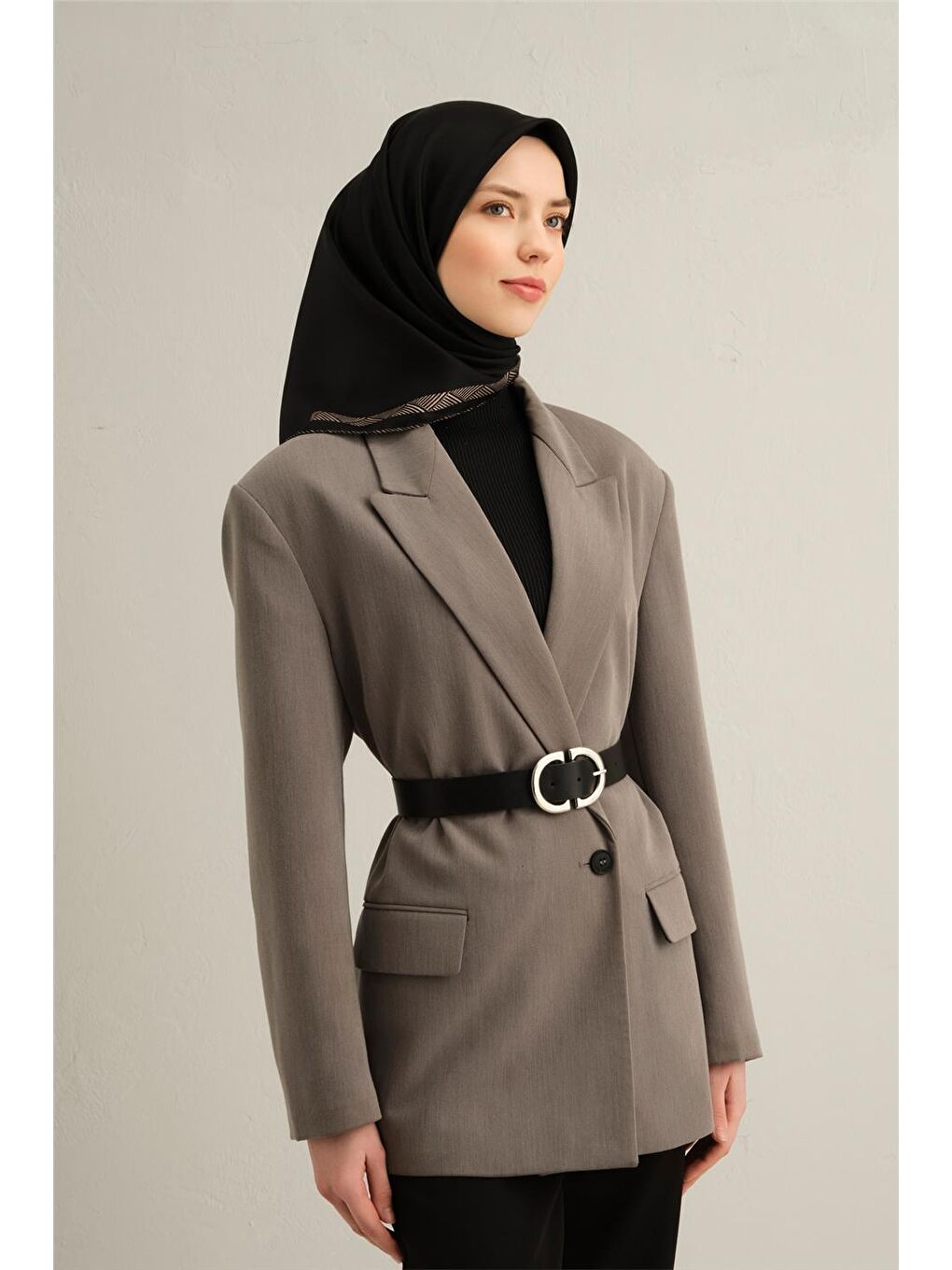 Siyah Klasik Desenli Saf İpek Twill Eşarp 9357 85