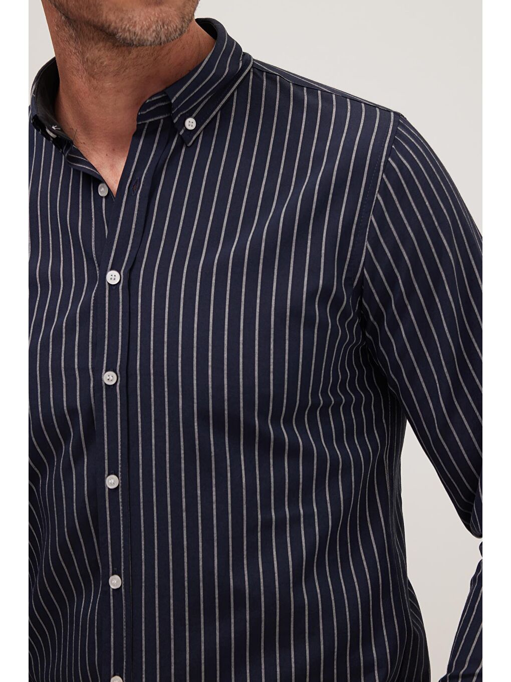 Lacivert Slim Fit Uzun Kollu Düğmeli Yaka Pamuklu Kolay Ütü Çizgili Erkek Gömlek-2