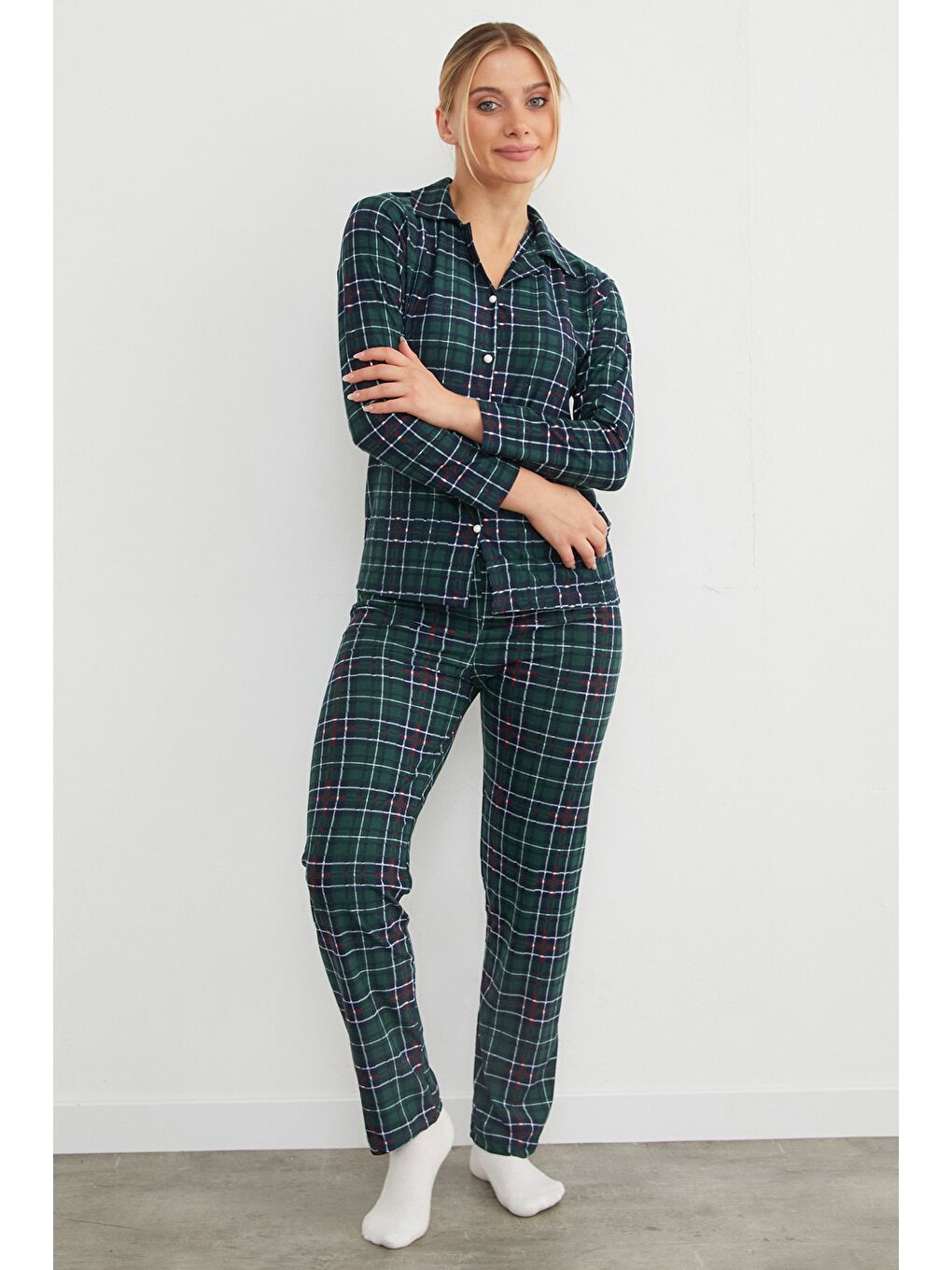 Yeşil Çizgili Süet Pijama Takımı-4