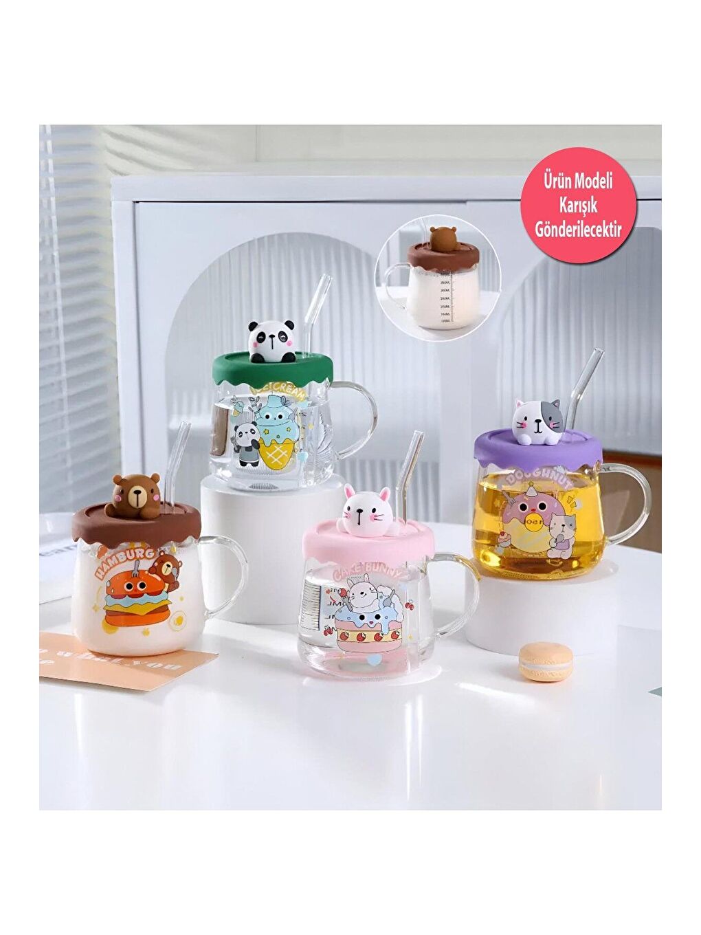 Karışık Renkli Hayvan Figürlü Silikon Kapaklı Pipetli Cam Kupa