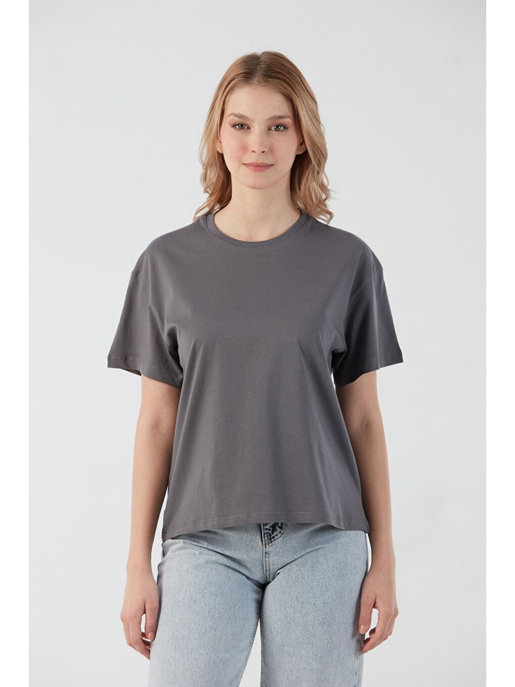 Antrasit Arkası Yazı Baskılı Bisiklet Yaka Tişört