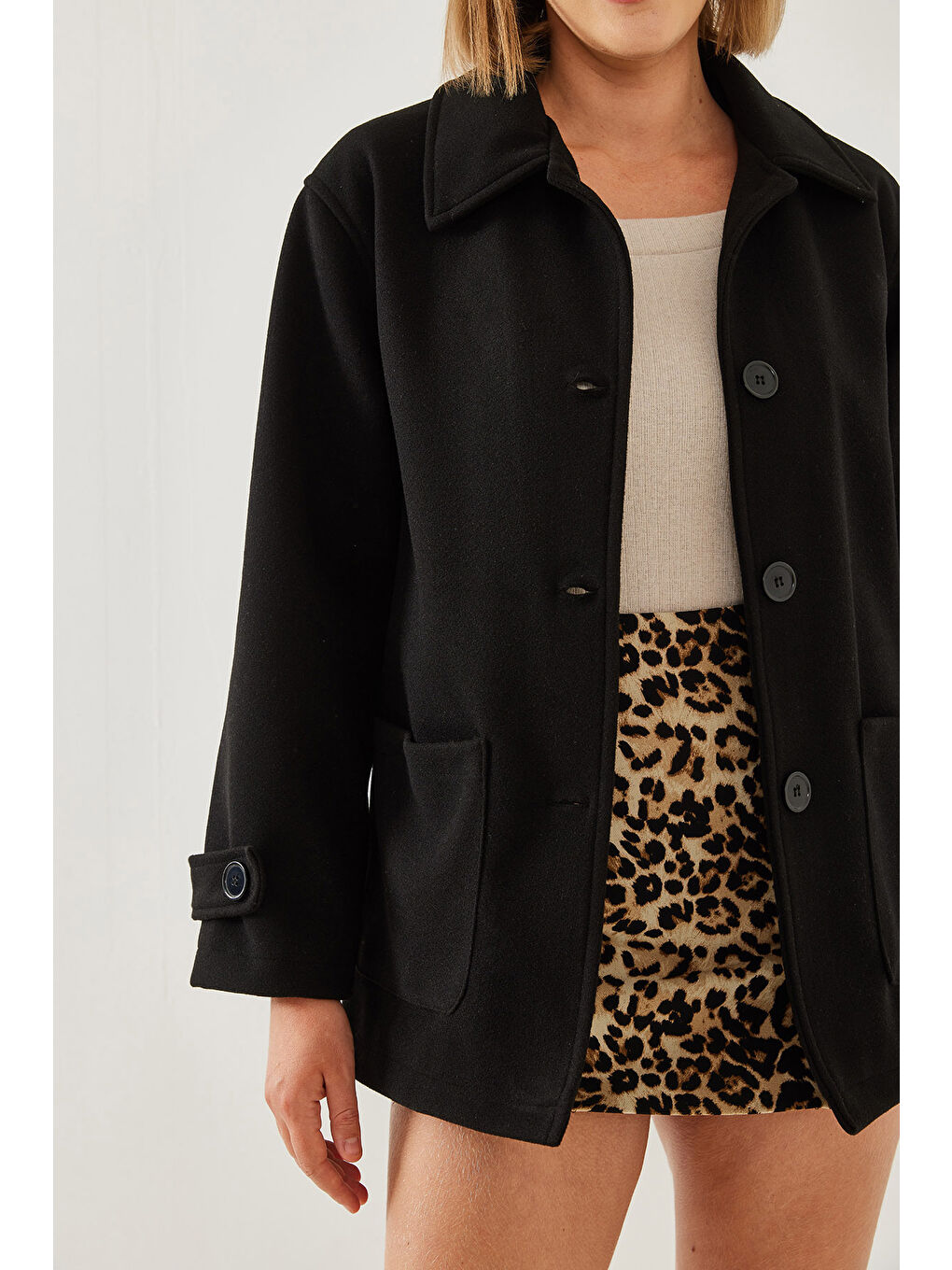 Siyah Kadın Çift Cepli Araboy Kaşe Ceket-2