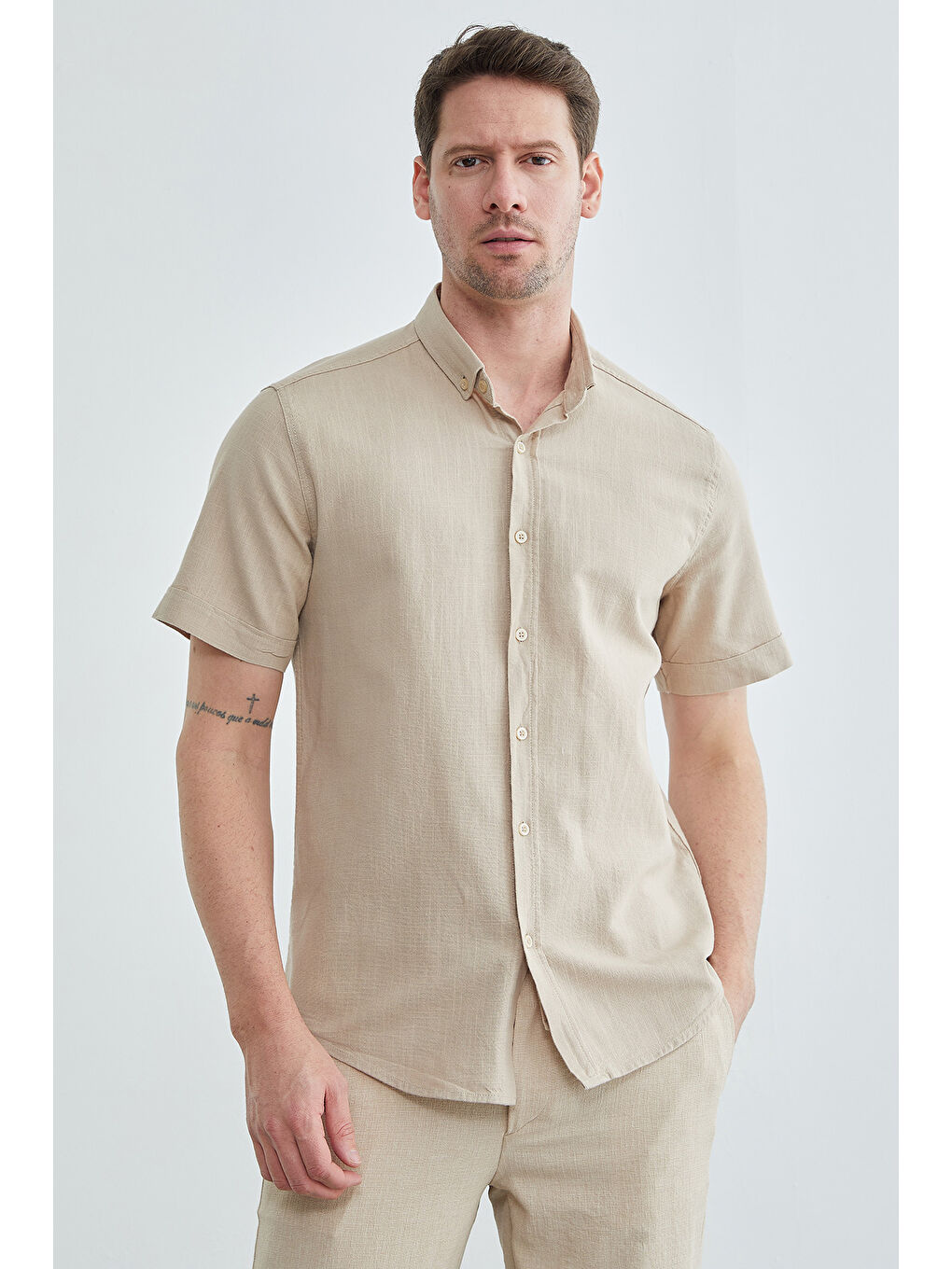 Bej Keten Görünümlü Kısa Kol Gömlek-3