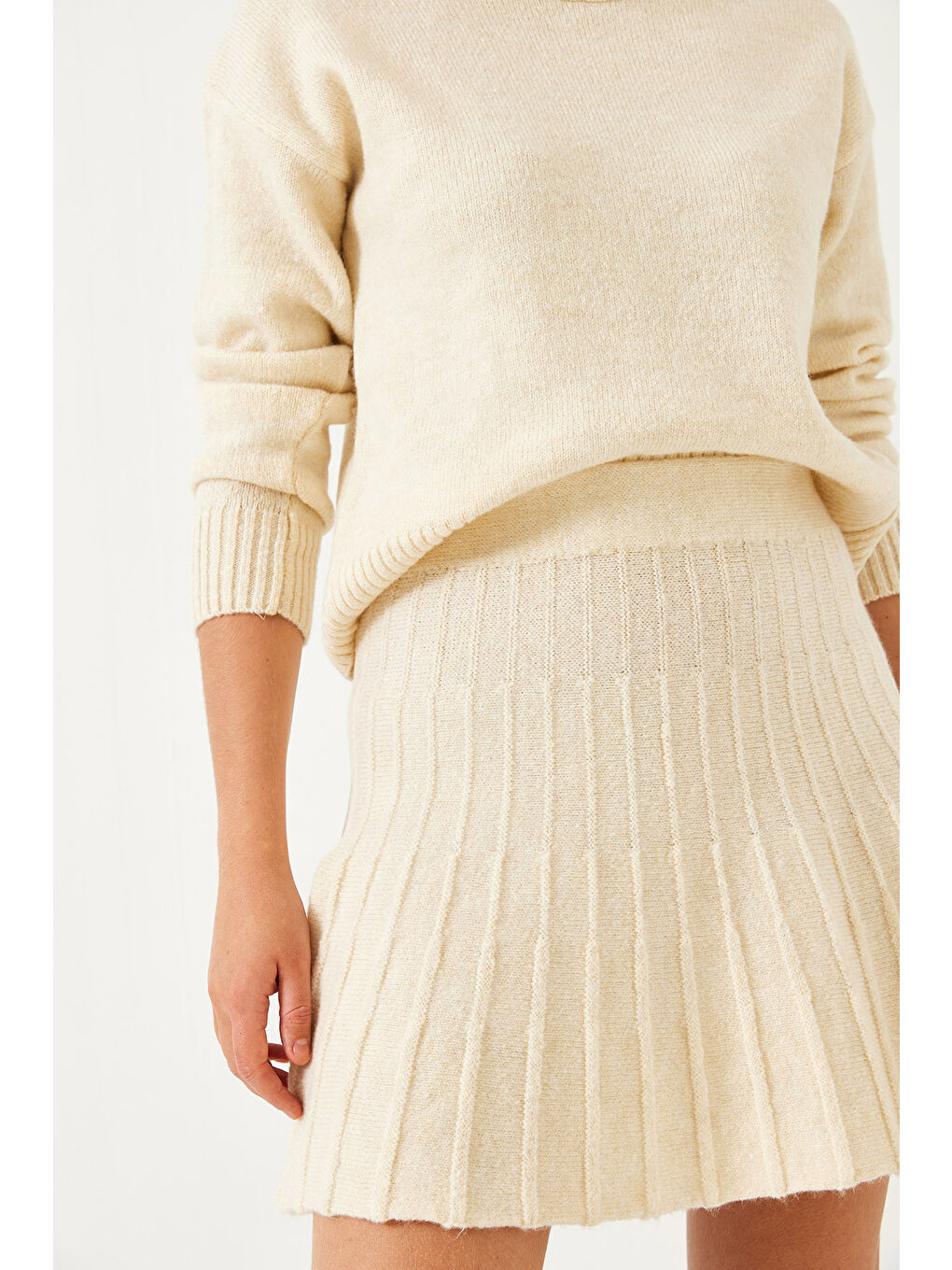 Bej Kadın Etekli Triko Alt Üst Takım-2