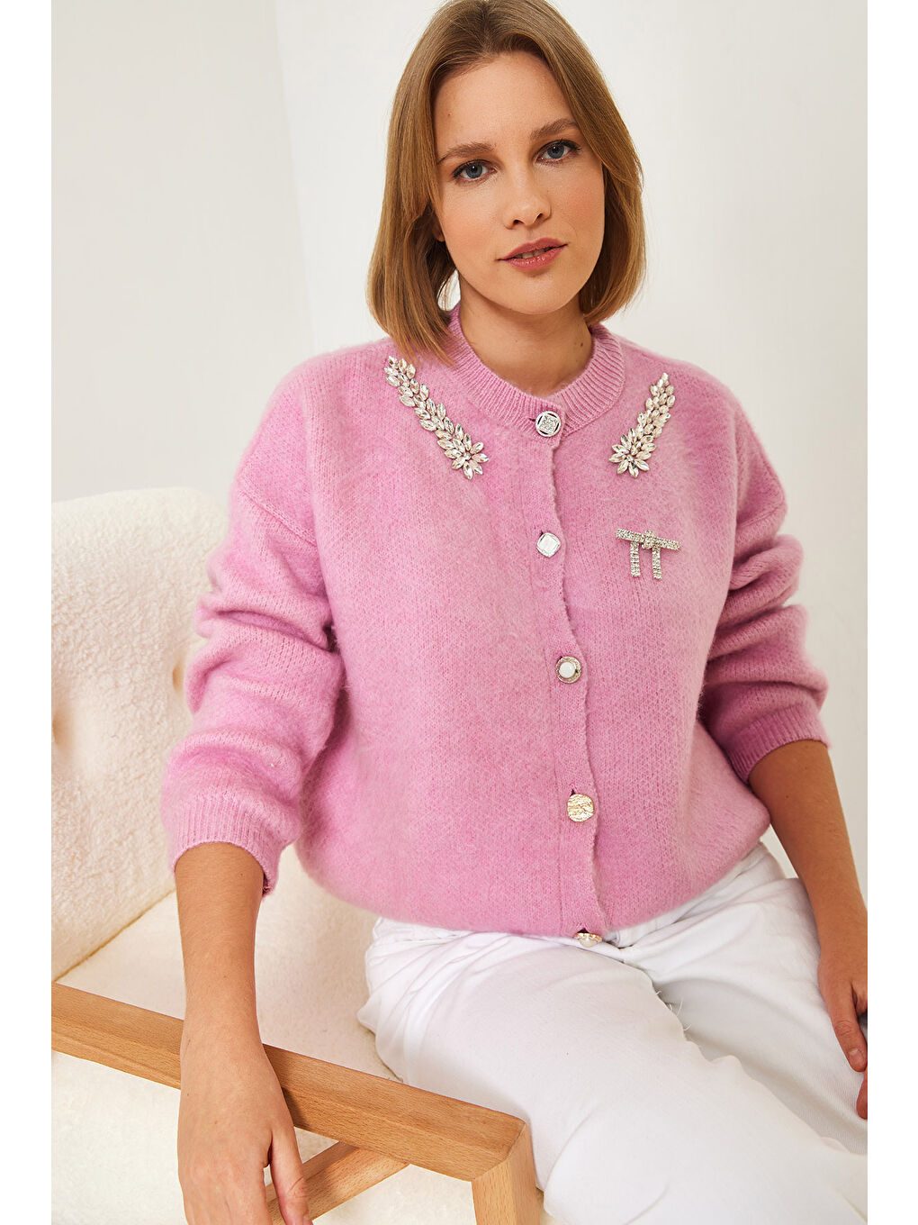 Pembe Kadın Yakası Taşlı Şardonlu Triko Hırka-1