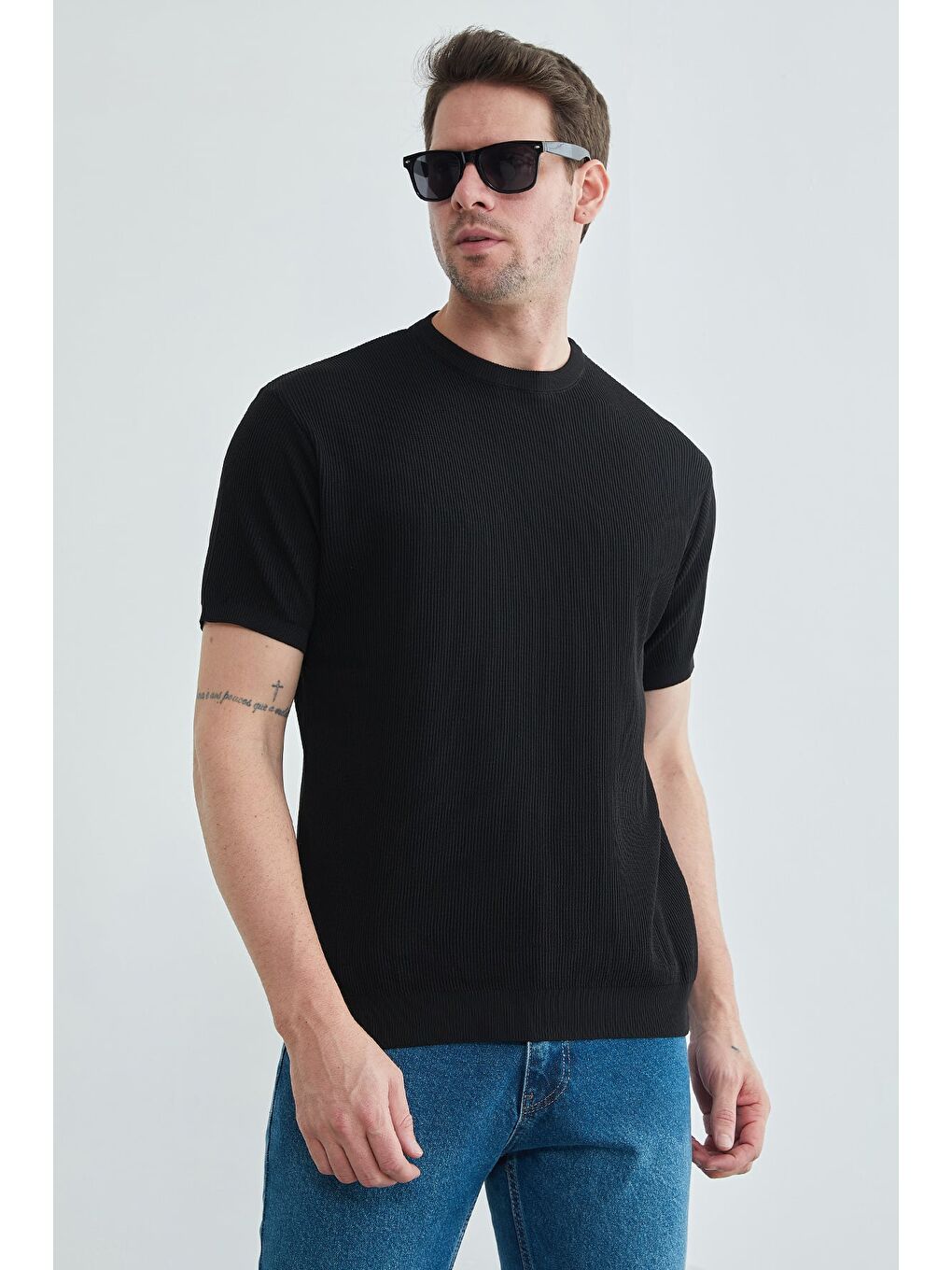 Siyah Selanik Örgüsü Desenli Triko Tişört-3