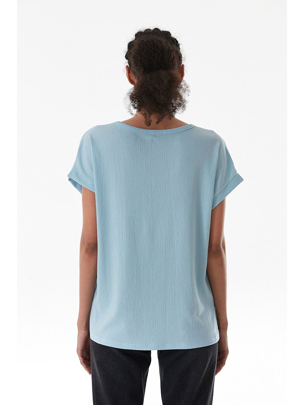 Mavi Bürümcük Kumaş V Yaka Yanları Yırtmaçlı Tişört-3